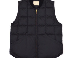 COMFORTABLE REASON /// Rip-Stop Down Vest Olive