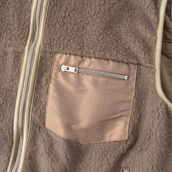 ents. /// Camel Boa Fleece Vest Taupe 01