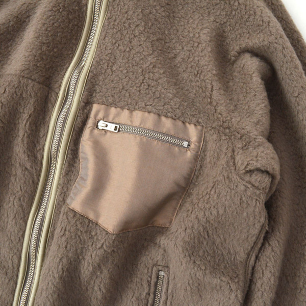 ents. /// Camel Boa Fleece Jacket Taupe 02