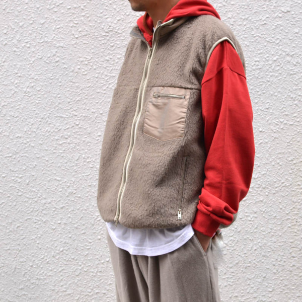 ents. /// Camel Boa Fleece Vest Taupe 04