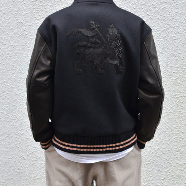 Sasquatchfabrix. /// WA-NECK STADIUM JACKET Black × Pink Rib 05