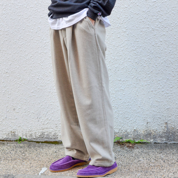 HEALTH /// EASY PANTS #6 White beige 05