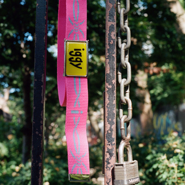 iggy /// Pink Barbed Wire Belt 04