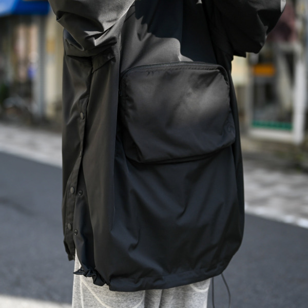 P A C S /// SAC PAC ANORAK LL BLACK 010