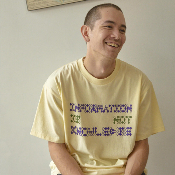 PAJA STUDIO /// Inforemation is not knowledge tee Custard 04