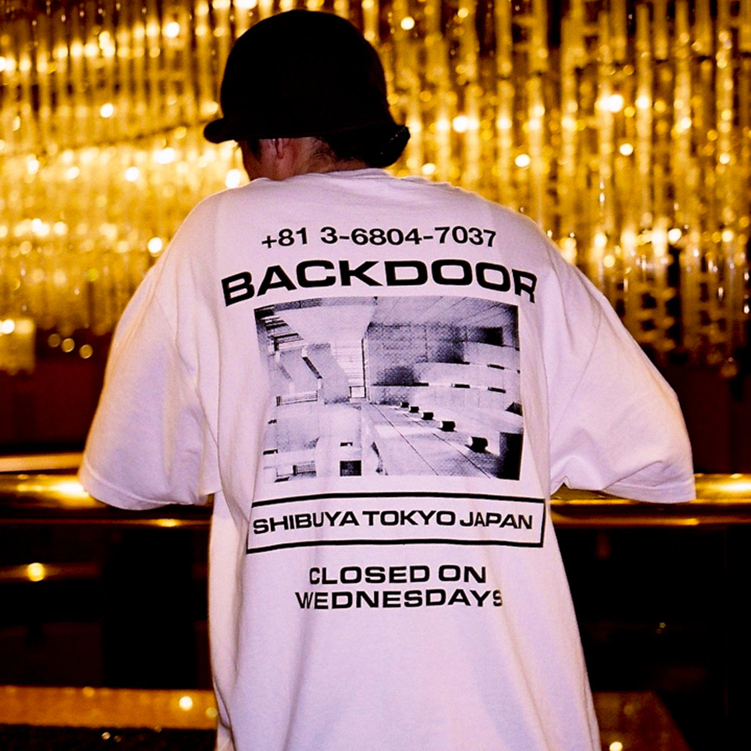 BACKDOOR Set apart Tee XL