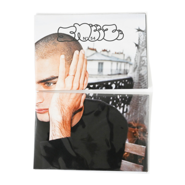 Sneeze Magazine /// SNEEZE N°54 “the protection issue” 01