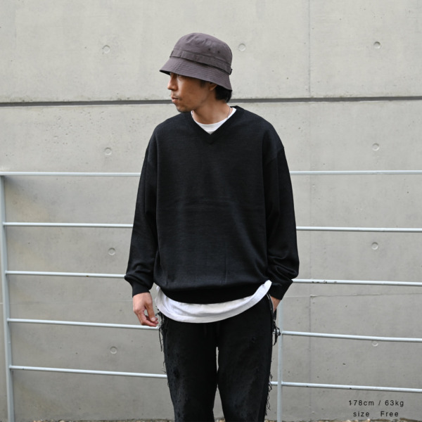 crepuscule × SUPPLY /// Merino Wool V-neck Knit C.Gray 010