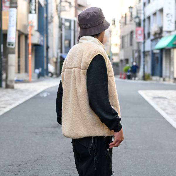 ents. /// Camel Boa Vest 05