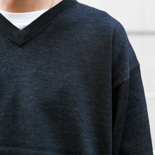 crepuscule × SUPPLY /// Merino Wool V-neck Knit C.Gray 015