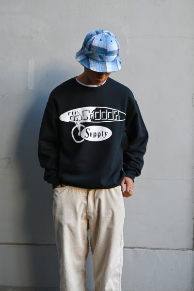 BACKDOOR CREWNECK Designed by KEI TANAKA（BIAS DOGS） 04