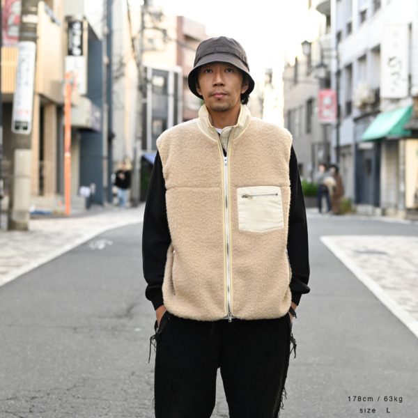 ents. /// Camel Boa Vest 04