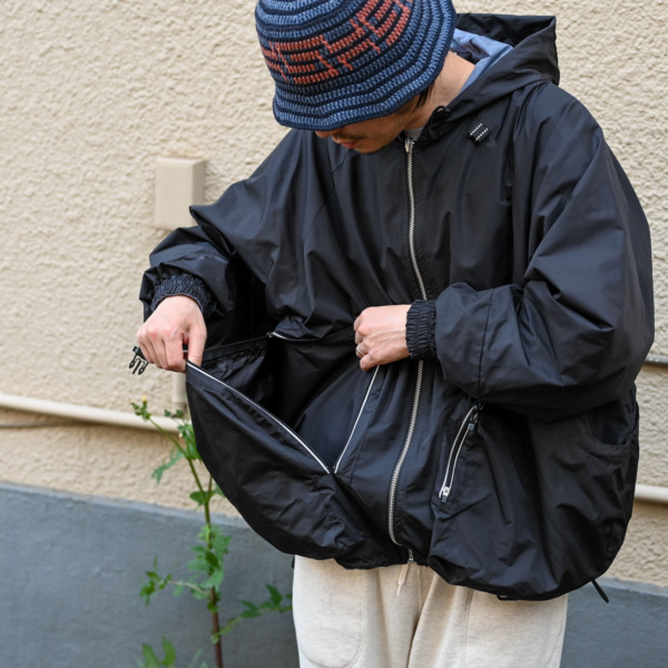 NOROLL /// SWITCH PARKA Black × Blue 013