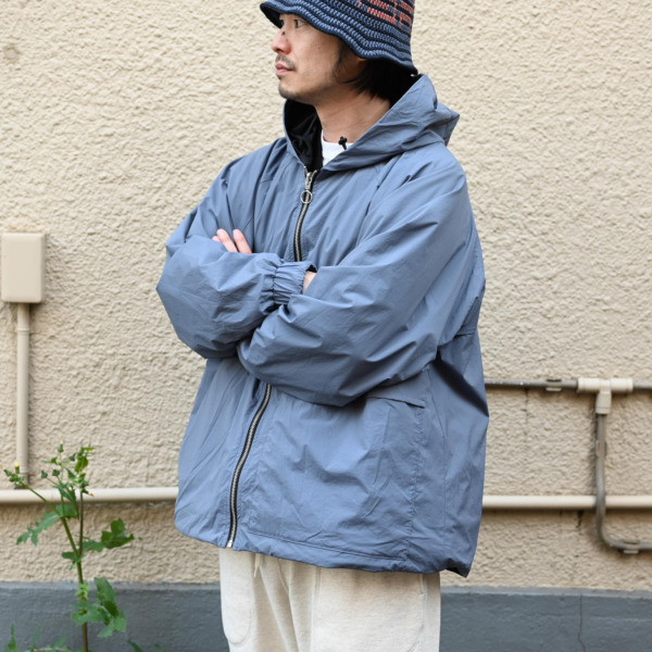 NOROLL /// SWITCH PARKA Black × Blue 015