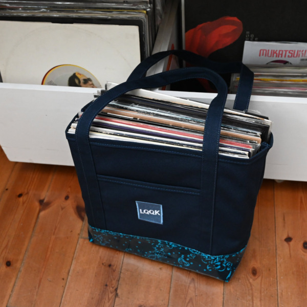 LQQK STUDIO /// Navy Vinyl Bottom Coco Tote 03