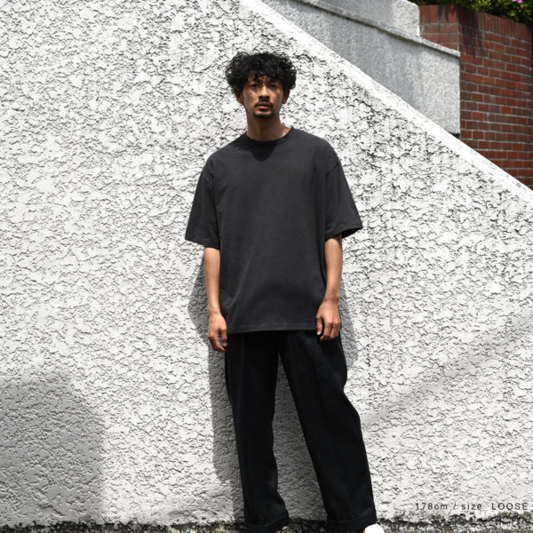 SUPPLY /// Loose Fit Tee Charcoal 04