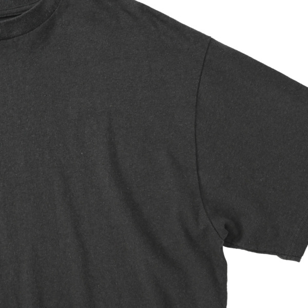 SUPPLY /// Classic Fit Tee Charcoal 02