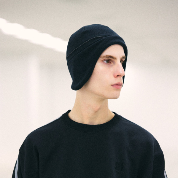 COMFORTABLE REASON /// Fleece Ear Flap 09