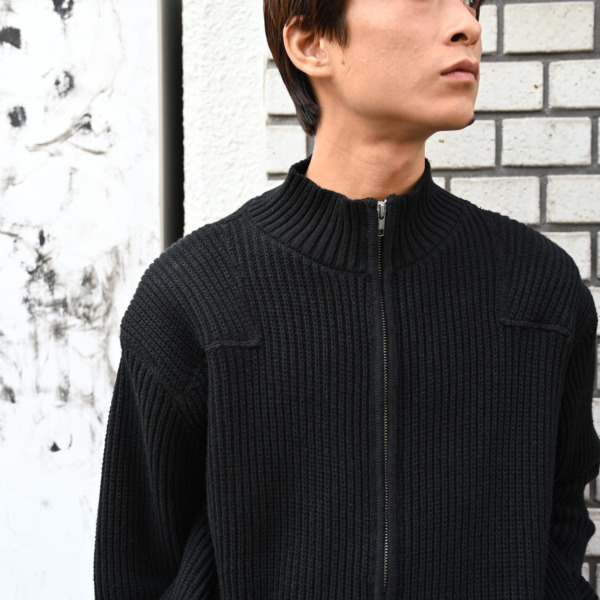 P A C S /// Zip Up Cardigan Black 06