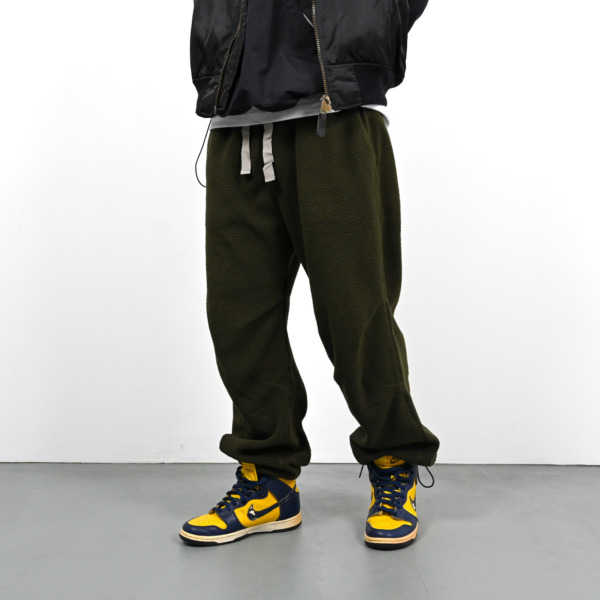 Better Gift Shop × SUPPLY /// Polartec Fleece Pants Olive 014