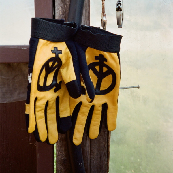 sexhippies /// HAMMER GLOVE V2 03