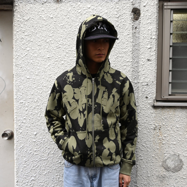 LILY PAD /// BUSYMAN GOES TO COLLEGE THE HOODIE Camo 06