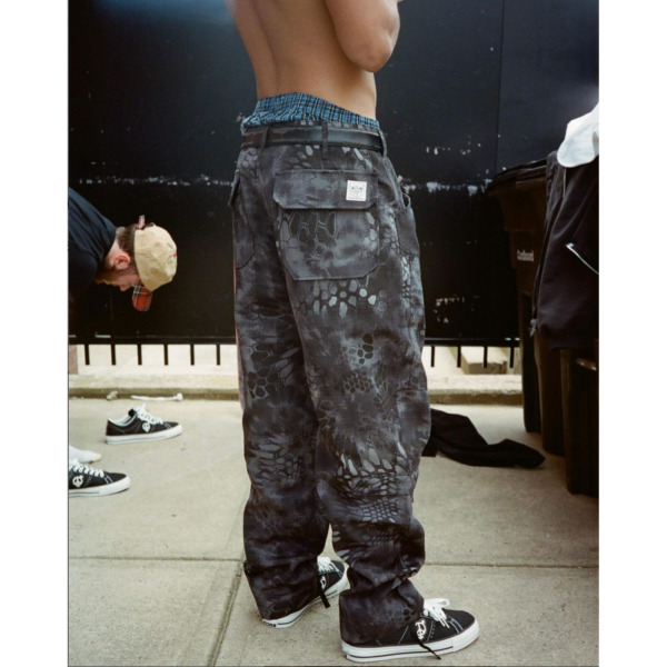 sexhippies /// AIR MAN PANT Kryptek Night Camo 05